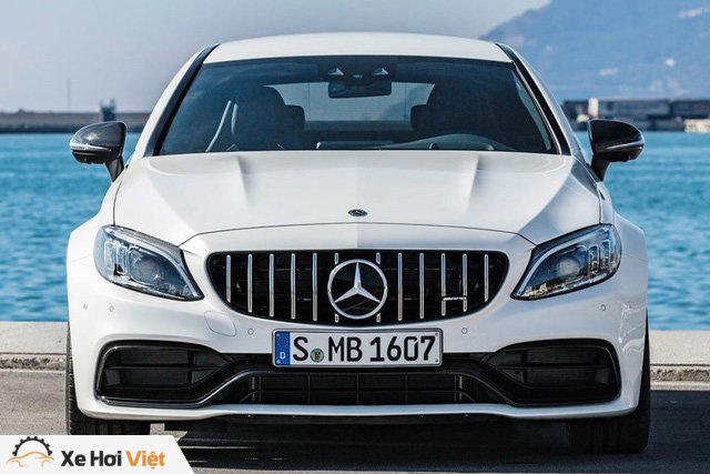 Đây là cách phân biệt Mercedes-AMG C63 2018 vs 2019 - Ảnh 2. Đây là cách phân biệt Mercedes-AMG C63 2018 vs 2019 - Ảnh 2.