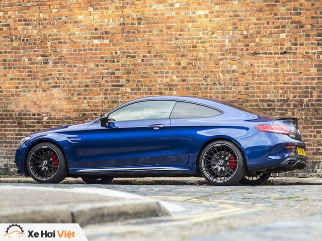 Đây là cách phân biệt Mercedes-AMG C63 2018 vs 2019 - Ảnh 7. Đây là cách phân biệt Mercedes-AMG C63 2018 vs 2019 - Ảnh 7.
