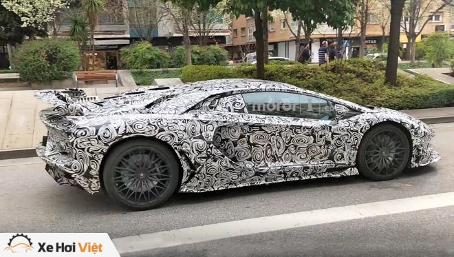Siêu xe hiệu suất cao &#34;cuối cùng&#34; của Lamborghini lộ ảnh chạy thử - 2