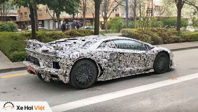 Siêu xe hiệu suất cao &#34;cuối cùng&#34; của Lamborghini lộ ảnh chạy thử - 3