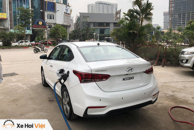 Hyundai Accent 2018 xuất hiện tại Hà Nội, lộ trang bị trước ngày ra mắt - Ảnh 3. Hyundai Accent 2018 xuất hiện tại Hà Nội, lộ trang bị trước ngày ra mắt - Ảnh 3.