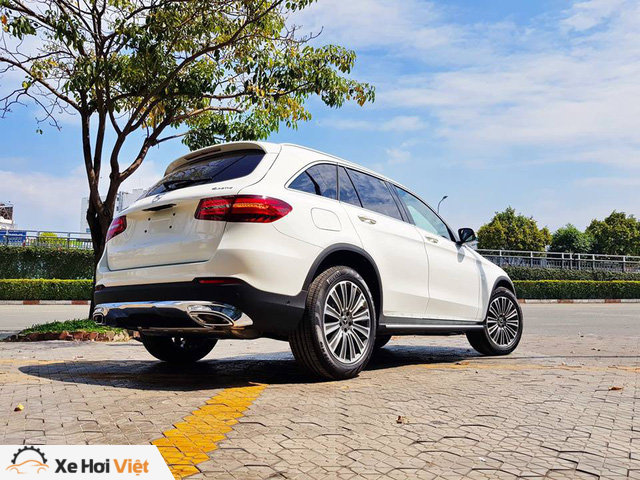 Chi tiết Mercedes-Benz GLC 250 bản nâng cấp giá gần 2 tỷ đồng - Ảnh 4. Chi tiết Mercedes-Benz GLC 250 bản nâng cấp giá gần 2 tỷ đồng - Ảnh 4.