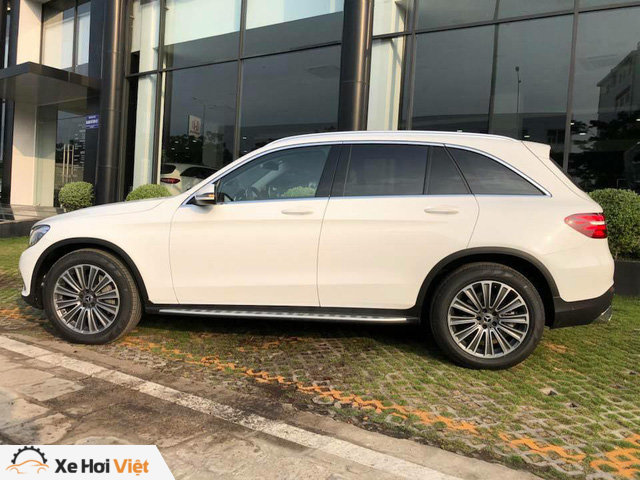 Chi tiết Mercedes-Benz GLC 250 bản nâng cấp giá gần 2 tỷ đồng - Ảnh 3. Chi tiết Mercedes-Benz GLC 250 bản nâng cấp giá gần 2 tỷ đồng - Ảnh 3.