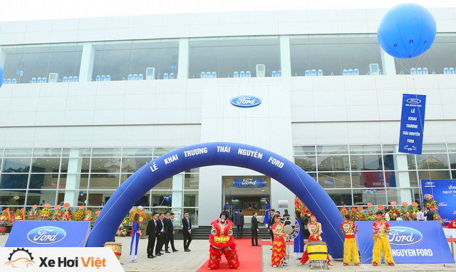 Kích cầu giữa bối cảnh thị trường ảm đạm, Ford mạnh tay đầu tư thêm 2 đại lý tại Việt Nam - Ảnh 1. Kích cầu giữa bối cảnh thị trường ảm đạm, Ford mạnh tay đầu tư thêm 2 đại lý tại Việt Nam - Ảnh 1.