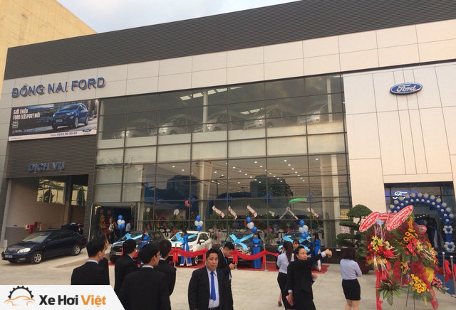 Kích cầu giữa bối cảnh thị trường ảm đạm, Ford mạnh tay đầu tư thêm 2 đại lý tại Việt Nam - Ảnh 4. Kích cầu giữa bối cảnh thị trường ảm đạm, Ford mạnh tay đầu tư thêm 2 đại lý tại Việt Nam - Ảnh 4.