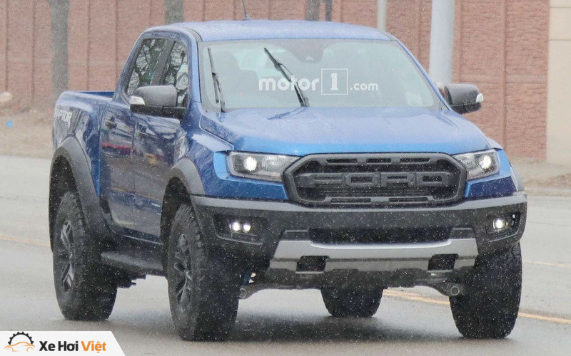 Ford Ranger Raptor 2018 ra mắt với tem thùng sau bắt mắt hơn - 3
