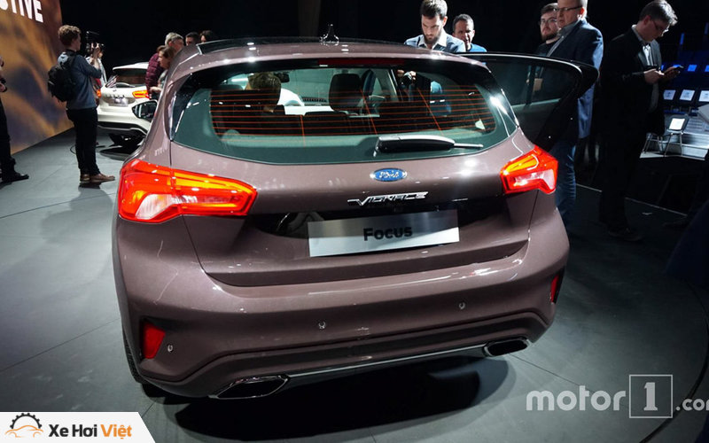 Ngắm nhìn bộ ảnh thực tế của Ford Focus 2019 vừa được ra mắt - 11