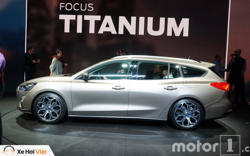 Ngắm nhìn bộ ảnh thực tế của Ford Focus 2019 vừa được ra mắt - 15