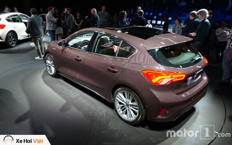 Ngắm nhìn bộ ảnh thực tế của Ford Focus 2019 vừa được ra mắt - 10
