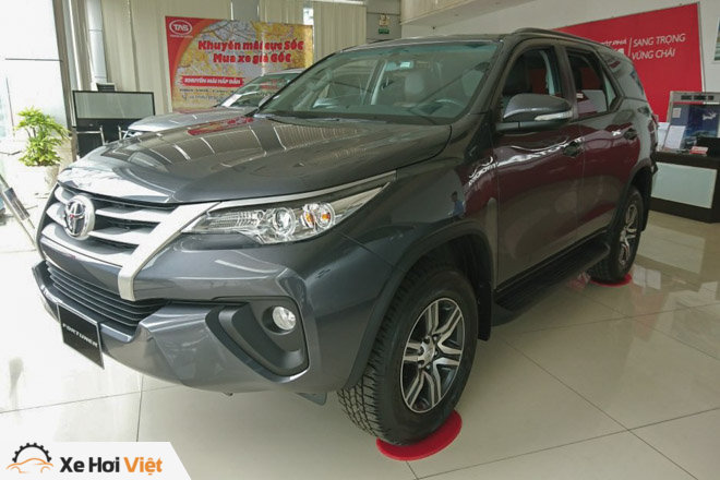 Toyota Fortuner trở lại ngôi vương với 926 xe bán ra trong tháng 8 - 3