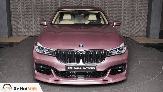 BMW 750Li xDrive cực cá tính với màu sơn hồng phấn - 2