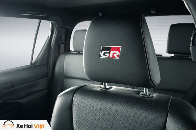 Toyota Hilux bổ sung thêm phiên bản GR Sport, giới hạn 420 chiếc - 8