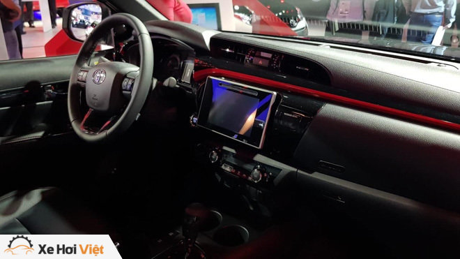 Toyota Hilux bổ sung thêm phiên bản GR Sport, giới hạn 420 chiếc - 6