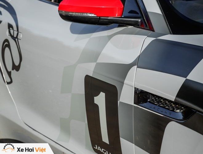 Jaguar giới thiệu thêm phiên bản F-Type Rally - 14