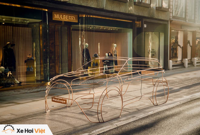 Land Rover trưng bày mô hình Evoque 2019 thế hệ mới trên phố - 4