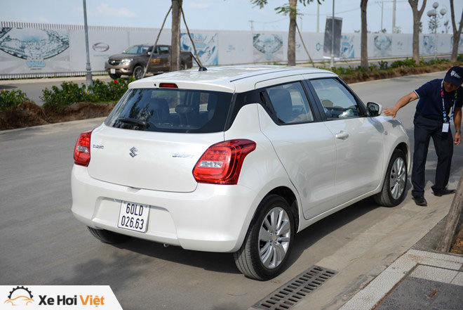 Suzuki Swift thế hệ mới đã có mặt tại đại lý: Giá bán từ 499 triệu đồng - 4