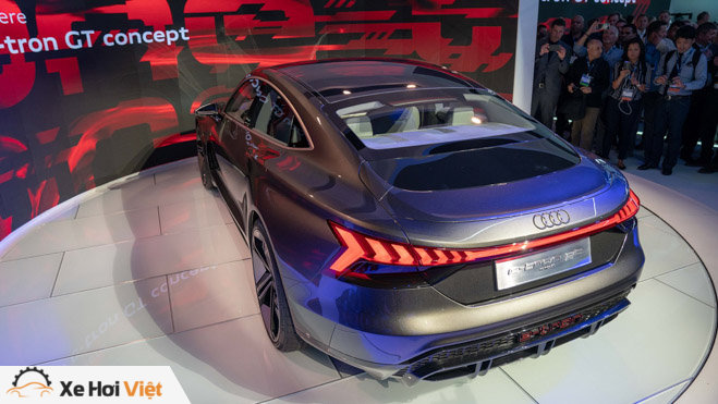 Cận cảnh xe điện Audi E-tron GT vừa ra mắt - 3