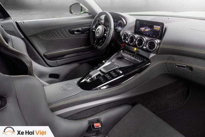 Mercedes-Benz AMG giới thiệu &#34;xế đua&#34; GT-R Pro - 8