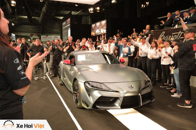 Toyota Supra 2020 đầu tiên được bán đấu giá với con số 2,1 triệu đô - 4