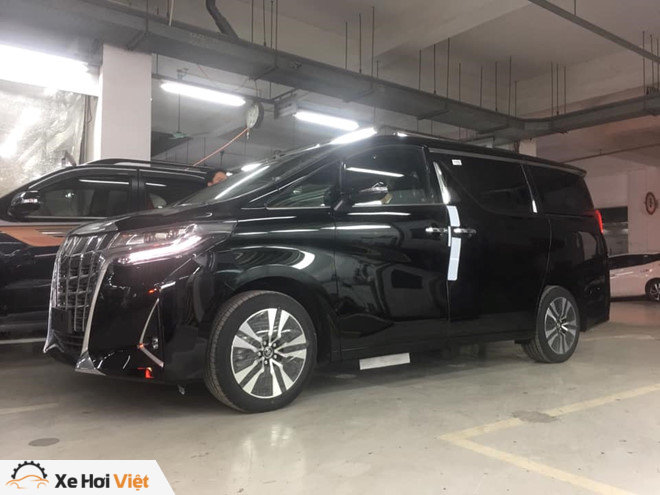 'Chuyen co mat dat' Toyota Alphard 2019 tro lai, tang gia 500 trieu hinh anh 1