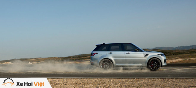 Land Rover lần đầu trang bị động cơ 6 xylanh mới trên Range Rover Sport HST - 2
