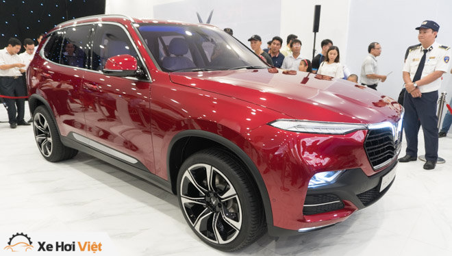 VinFast xuất xưởng chiếc xe &#34;made in VietNam&#34; đầu tiên, chính thức lăn bánh trên đường phố - 9
