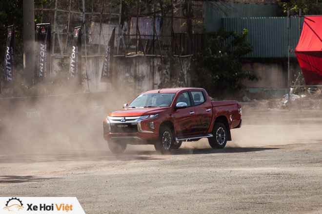 Mitsubishi giảm giá bán cho Outlander và bán tải Triton 2019 - 4