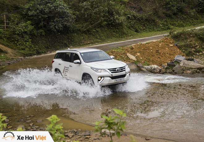 Toyota công bố doanh số bán xe tháng 2/2019 - 3