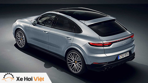 Cayenne S Coupe 2020 sử dụng mui xe bằng kính toàn phần.
