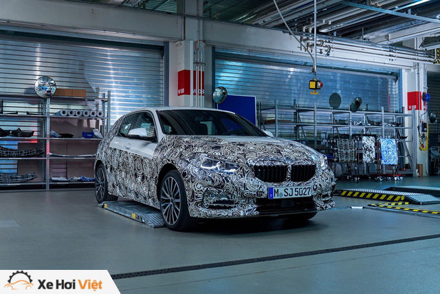 BMW 1-Series 2020 chính thức tung loạt ảnh hot đầu tiên, Mercedes A-Class cần dè chừng - Ảnh 2.