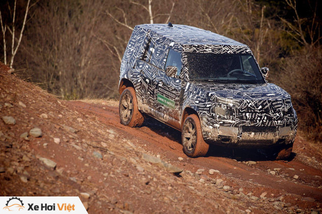 Những điều cần biết về huyền thoại Land Rover Defender sắp hồi sinh trong tháng 9 tới: Đối thủ Mercedes G-Class - Ảnh 1.