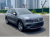 Volkswagen-Tiguan nhập từ Đức màu đen nội thất nâu