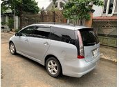 Mitsubishi Grandis 2006 có 1 không có 2