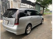 Mitsubishi Grandis 2006 có 1 không có 2