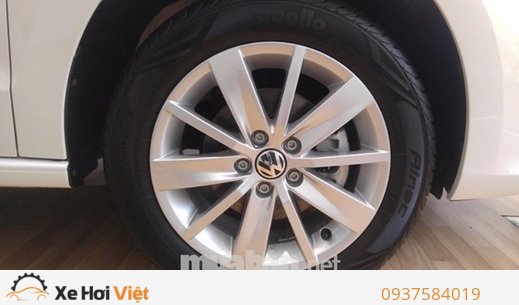 Ford Focus 2018, gọi ngay để nhận giá ưu đãi tốt nhất, xe đủ màu