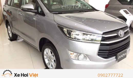 Bán Toyota Innova V 2011 màu bạc xe gia đình đi rất mới