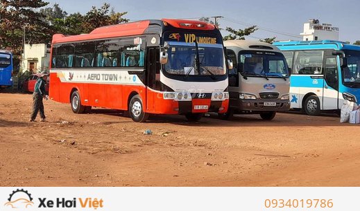 Bán xe khach univo nobo