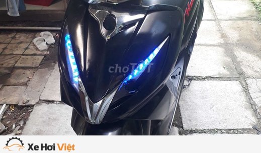 Xe Shark màu trắng mớ nguyên