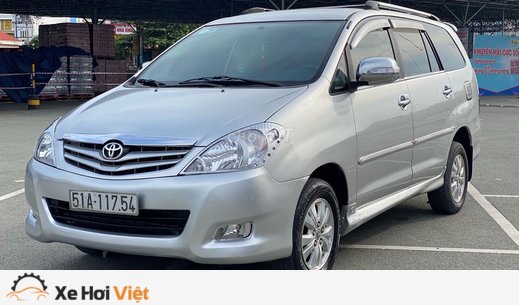 Toyota Innova 2.0 số sàn, bán trả góp lãi 0%