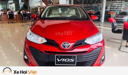 SIÊU PHẨM TOYOTA XĂNG LAI ĐIỆN ĐẦU TIÊN VIỆT NAM