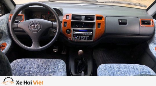 Huy bán xe SUV TOYOTA Zace 2005 màu Xanh lá giá 200 triệu ở Hà Nội