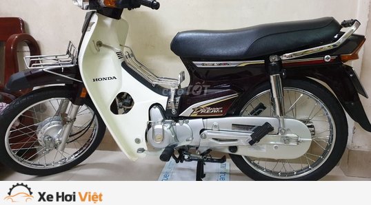 Honda Dream Việt 12 năm tuổi biển số VIP thét giá hơn 200 triệu đồng