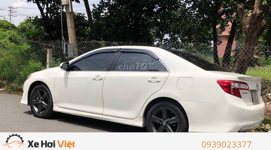 Trinh Van Hieu 82 bán xe Sedan TOYOTA Camry 2014 màu Vàng giá 1 tỷ 60 triệu  ở Hà Nội