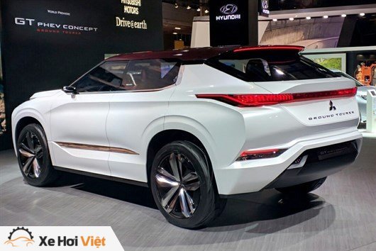 Mitsubishi GT-PHEV trong triển lãm Paris 2016