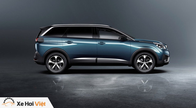 Ngoài ra, so với người anh em 3008 thế hệ mới từng ra mắt vào hồi đầu năm nay, Peugeot 5008 2017 dài hơn 190 mm. Với kích thước kể trên, Peugeot 5008 được gọi là mẫu SUV cỡ C có thể sống bên trong thoải mái nhất.